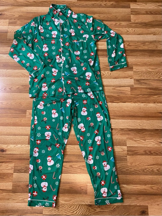 Source Unknown Other - Snowman Christmas Pajama Set Size Medium NWOT